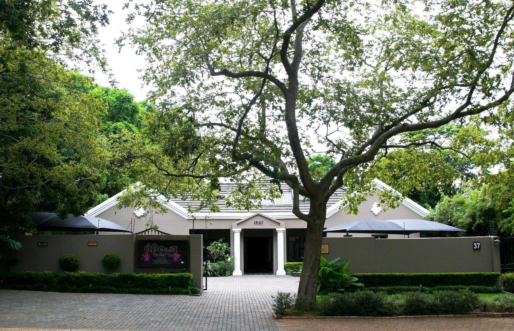 About Guest Lodge Pretoria Exterior photo